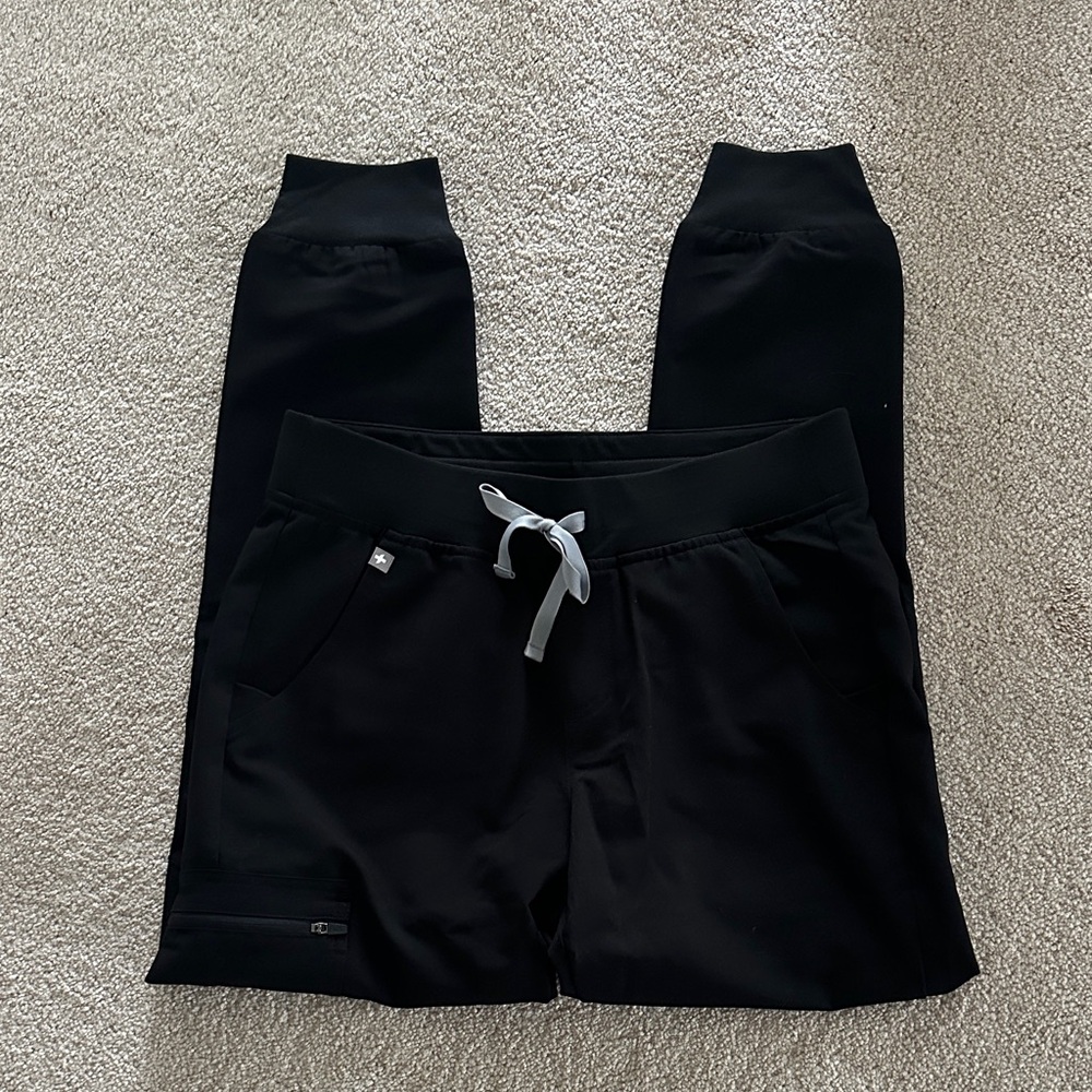 Figs Zamora Black Joggers - NWT